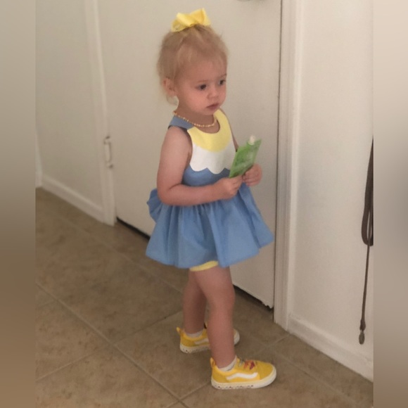 Dana Lattus Daisy Set - Picture 6 of 6